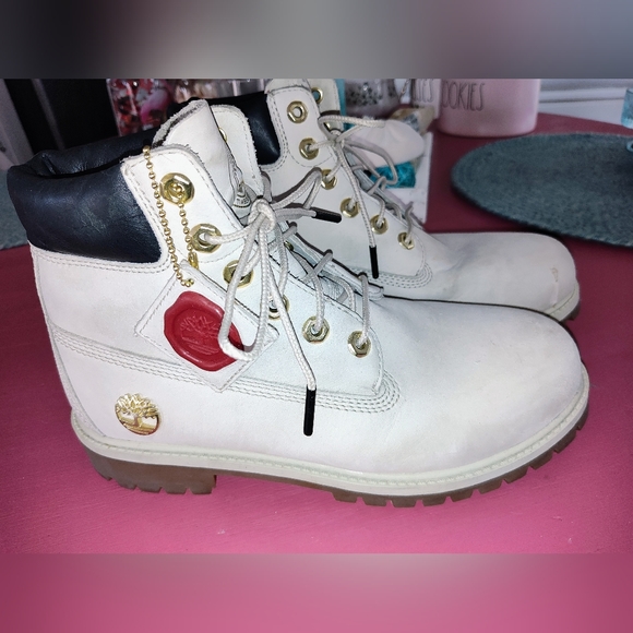 Timberland boots. Women Size 8, Men's size 6 Limited Winter Edition - Picture 3 of 4